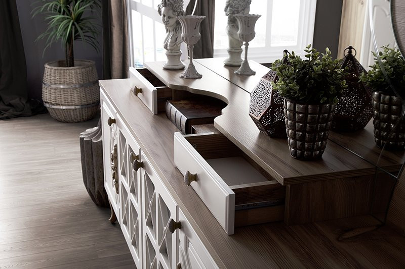 Balat Krem Dining Room